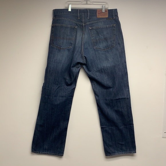 Lucky Brand Jeans size 36 Waist relaxed fit - Picture 2 of 3